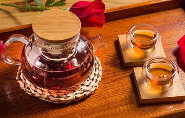 玫瑰花茶一次泡几朵，杯子泡5朵（经常喝降火又美容）710 / 作者:UFO爱好者 / 帖子ID:80878