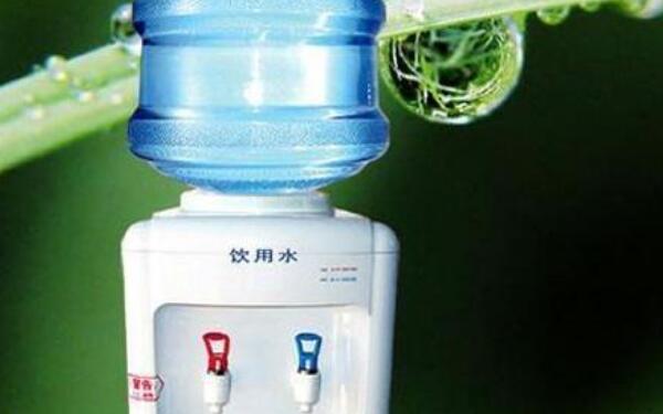 饮水机的水反复烧有危害吗，没有（纯净水应15天喝完）864 / 作者:UFO爱好者 / 帖子ID:80879