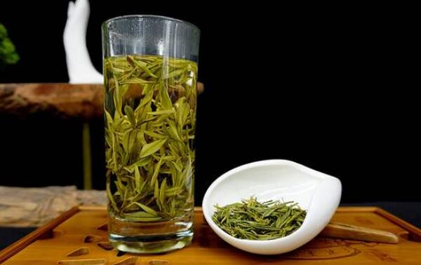 绿茶的冲泡时间，2-3分钟（中低档绿茶用100℃水冲泡）234 / 作者:UFO爱好者 / 帖子ID:80742