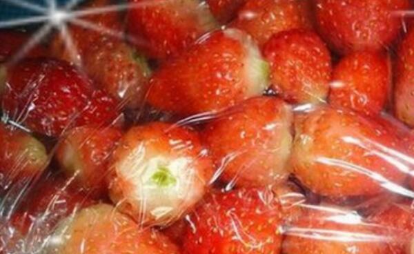 草莓可以放冰箱吗，可以冷藏不能冷冻（1-3天内吃完）43 / 作者:UFO爱好者 / 帖子ID:80817