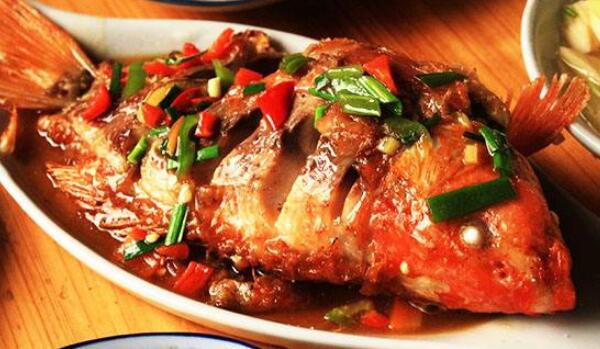 红鲤鱼能吃吗，能吃（肉质鲜美/吃了提高身体免疫力）652 / 作者:UFO爱好者 / 帖子ID:80805