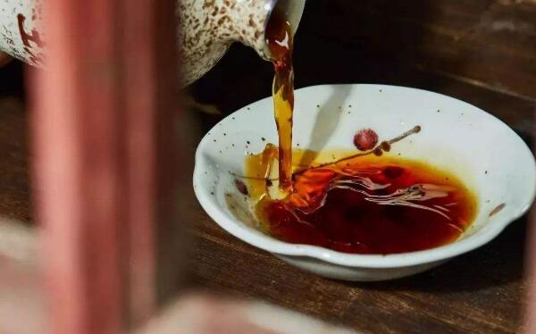 花雕酒和黄酒的区别，花雕酒是黄酒的一种（黄酒更烈）648 / 作者:UFO爱好者 / 帖子ID:80729