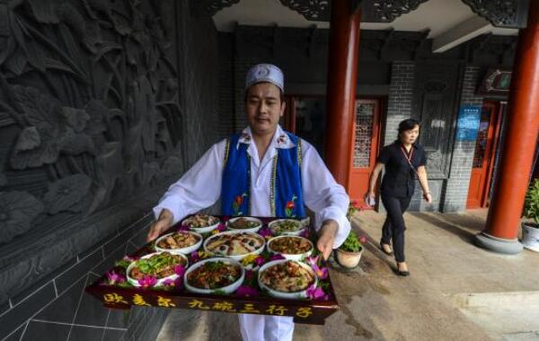 回族为什么不吃猪肉：回族信奉伊斯兰教（教规禁吃猪肉）526 / 作者:UFO爱好者 / 帖子ID:76471