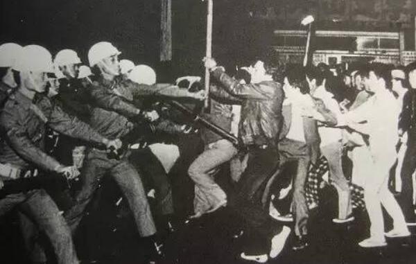 台湾美丽岛事件是怎么回事：官民冲突事件，数百人受伤849 / 作者:UFO爱好者 / 帖子ID:74721
