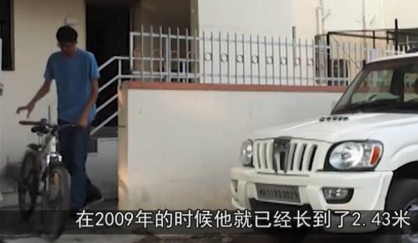 乔蒂·阿姆奇结婚了吗：和世界最高男子结婚（身高差惊人）527 / 作者:UFO爱好者 / 帖子ID:100344