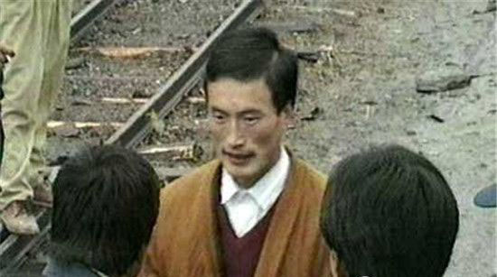 凤凰山UFO悬案至今无解：当事人曾受外星人攻击40 / 作者:UFO爱好者 / 帖子ID:77880