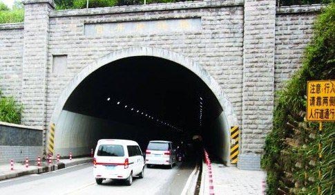 中国悬谜：高僧肉身竟千年不腐984 / 作者:UFO爱好者 / 帖子ID:81770