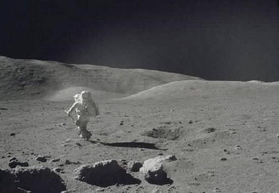 月球背面有外星人？经多方证实月亮为人造星球434 / 作者:UFO爱好者 / 帖子ID:75384