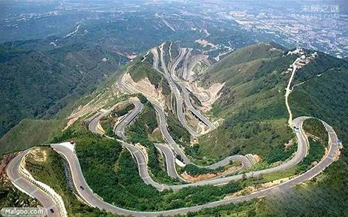 中国十大最美公路：二十四道拐为何称为“历史的弯道”180 / 作者:UFO爱好者 / 帖子ID:84027