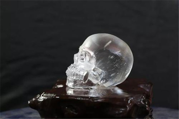 十三个水晶头骨之谜 揭示地球秘密的十三个水晶头骨738 / 作者:UFO爱好者 / 帖子ID:103045