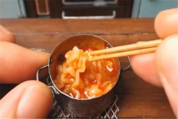 世界上最小的泡面是什么 袖珍泡面（一袋只有一个硬币大）798 / 作者:UFO爱好者 / 帖子ID:95364