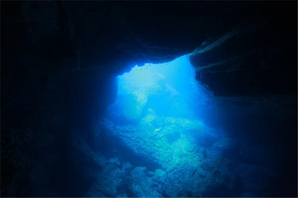 马里亚纳海沟在哪个洋里面 太平洋底（60000万多年历史）774 / 作者:UFO爱好者 / 帖子ID:73380