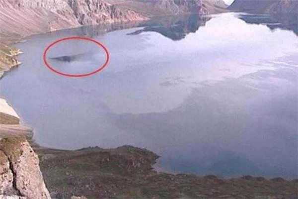 各种超自然现象神秘事件揭秘 长白山出现神秘水怪282 / 作者:UFO爱好者 / 帖子ID:101877