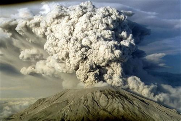 世界十大火山有哪些 克利夫兰火山上榜帕卡亚相当神奇751 / 作者:UFO爱好者 / 帖子ID:92537