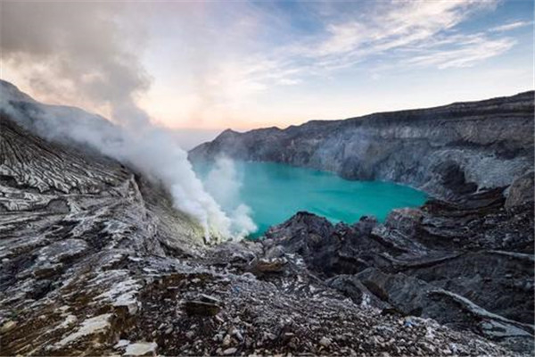 世界十大火山有哪些 克利夫兰火山上榜帕卡亚相当神奇838 / 作者:UFO爱好者 / 帖子ID:92537