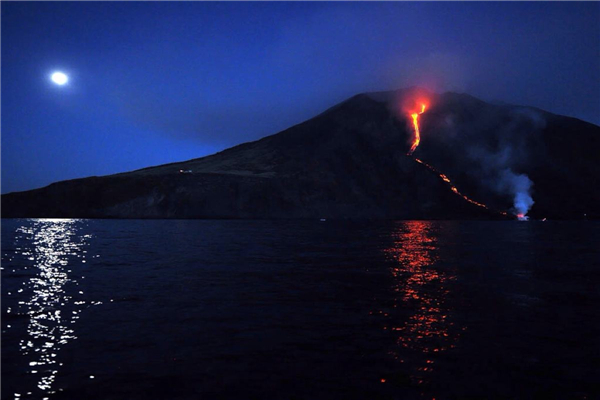 世界十大火山有哪些 克利夫兰火山上榜帕卡亚相当神奇73 / 作者:UFO爱好者 / 帖子ID:92537