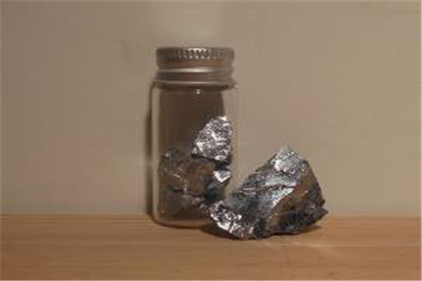 世界上最硬的金属 化学元素铬（硬度可达9相当坚硬）653 / 作者:UFO爱好者 / 帖子ID:92733