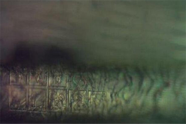 世界上最小的书 用显微镜才可以看清书本中的内容853 / 作者:UFO爱好者 / 帖子ID:92379