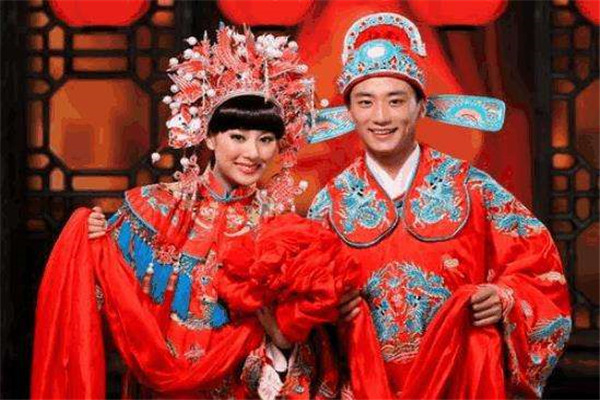 结婚晚上男生会对你做啥 不同夫妻可能会有不同选择577 / 作者:UFO爱好者 / 帖子ID:101362