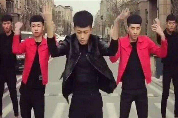 牌牌琦为什么被全网封 牌牌琦被全网封的原因是什么535 / 作者:UFO爱好者 / 帖子ID:101728