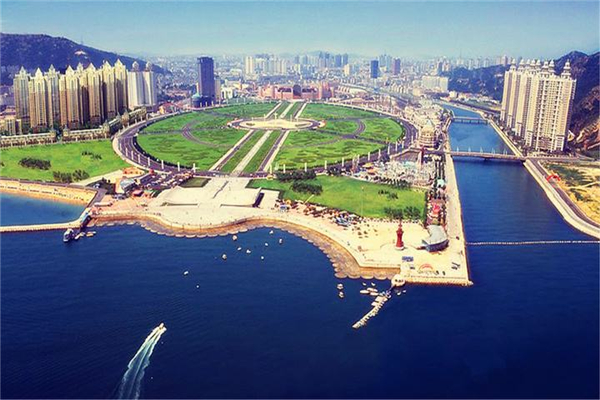 世界上最大的广场 辽宁的星海广场（为纪念香港回归而建）930 / 作者:UFO爱好者 / 帖子ID:91284