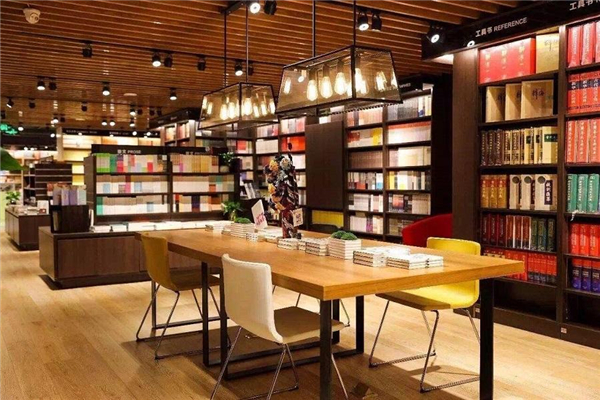 世界上最大的书店 新华书店,每个城市都有连锁店676 / 作者:UFO爱好者 / 帖子ID:91060