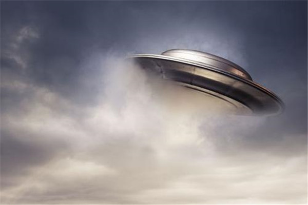 最新ufo事件2020 五角大楼附近出现不明飞行物（清晰度高）741 / 作者:UFO爱好者 / 帖子ID:97169