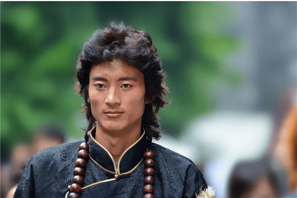 康巴汉子是什么人种？普通的亚洲人（生活在康巴藏区）601 / 作者:UFO爱好者 / 帖子ID:72978