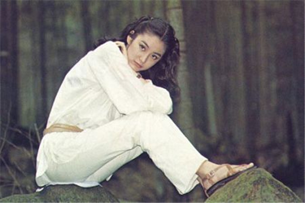 全球公认的五大美女是谁：公认美女才华美貌并存（赫本）683 / 作者:UFO爱好者 / 帖子ID:71012