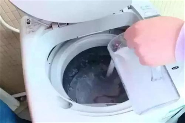 洗衣机里面的脏东西怎样清理：使用桶清洁功能（每季度一次）794 / 作者:UFO爱好者 / 帖子ID:70199