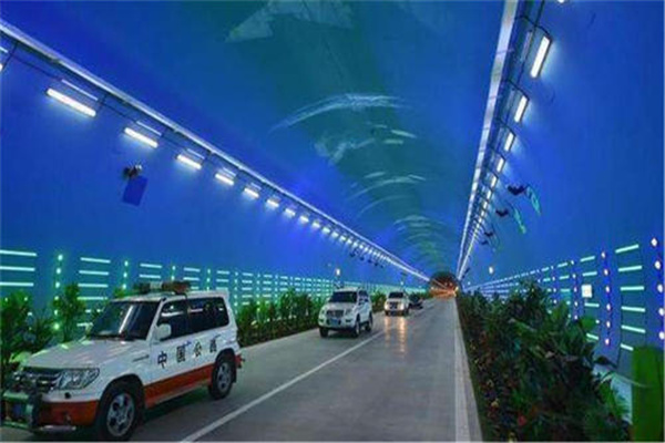 世界上最长的海底沉管隧道：港珠澳大桥海底隧道（建造困难）285 / 作者:UFO爱好者 / 帖子ID:67941