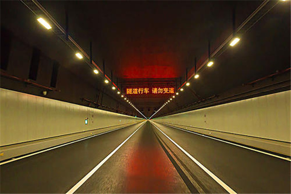 世界上最长的海底沉管隧道：港珠澳大桥海底隧道（建造困难）120 / 作者:UFO爱好者 / 帖子ID:67941