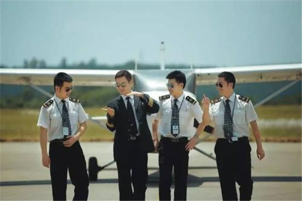 中国面积最大的大学：中国民用航空飞行学院（中央部属高校）198 / 作者:UFO爱好者 / 帖子ID:67930
