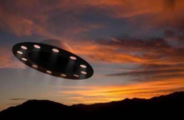 2020年UFO频繁出现 仅仅是巧合还是外星人在搞鬼666 / 作者:UFO爱好者 / 帖子ID:97503