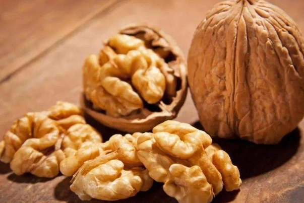 有哪些食物对头发好?黑芝麻可黑发，何首乌护发效果好372 / 作者:UFO爱好者 / 帖子ID:79528
