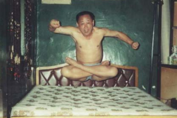 人体漂浮揭秘:印度悬浮座椅，魔术玻璃板支撑(手动操作)790 / 作者:UFO爱好者 / 帖子ID:79320