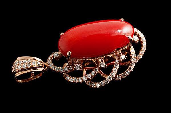 世界上最珍贵的珊瑚:台湾红珊瑚，20年长1寸(宝石级别)133 / 作者:UFO爱好者 / 帖子ID:90841