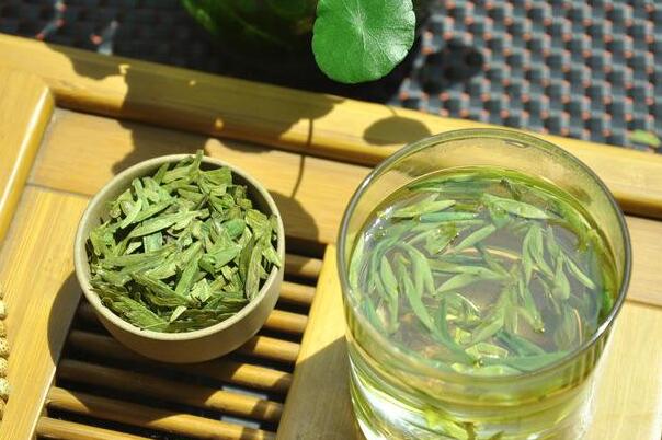 中国最贵的茶:西湖龙井茶，10万元一公斤(乾隆盛赞)700 / 作者:UFO爱好者 / 帖子ID:77992