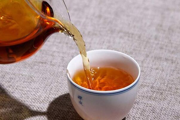 红茶和牛奶一起喝吗?一起喝会便秘腹泻，红茶作用被破坏401 / 作者:UFO爱好者 / 帖子ID:77936