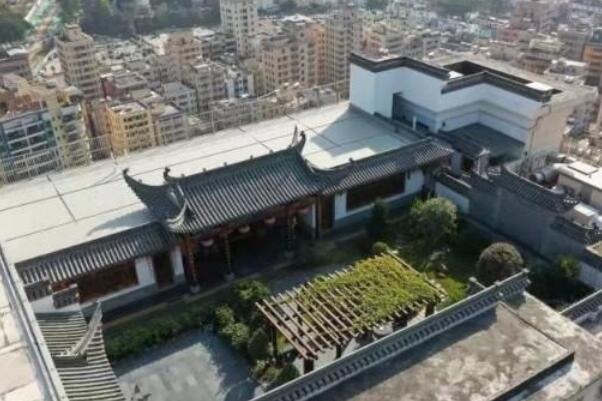 23层高楼上的深圳“空中皇宫”:违规建筑十几平，超奢华867 / 作者:UFO爱好者 / 帖子ID:74707