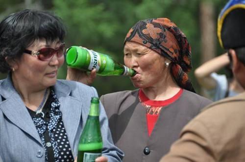 乌苏啤酒为什么叫夺命大乌苏 具体原因揭秘（度数很高）273 / 作者:UFO爱好者 / 帖子ID:78092