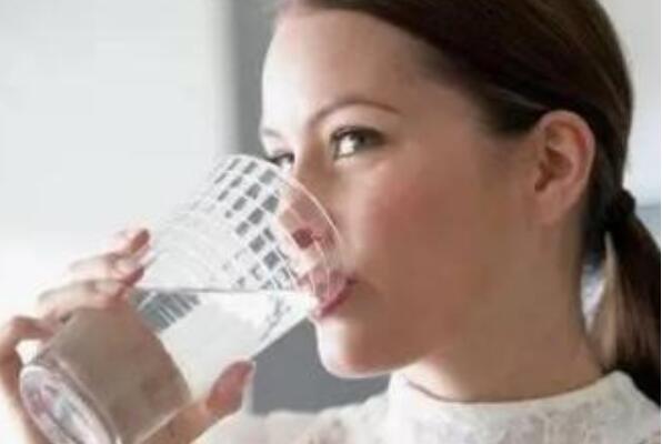 八杯水正确喝水时间表 掌握正确喝水时间可以排毒养颜380 / 作者:UFO爱好者 / 帖子ID:71584