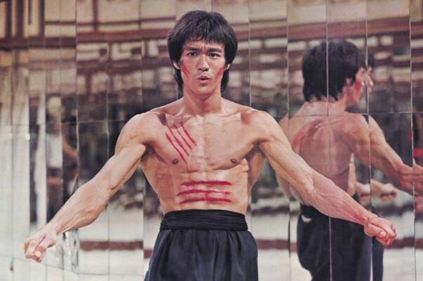 1973年李小龙死亡真相 出现精神问题并且曾在片场晕倒187 / 作者:UFO爱好者 / 帖子ID:100551