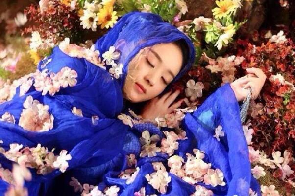 黄花闺女的由来 源于寿阳公主的梅花妆(引起了贴花黄的潮流)564 / 作者:UFO爱好者 / 帖子ID:73369