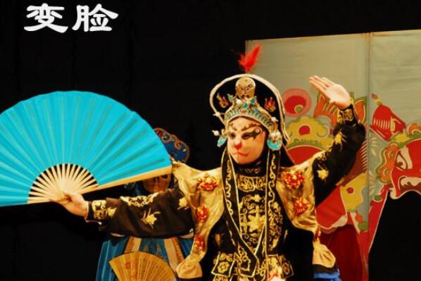 川剧变脸怎么变的：将脸谱事先贴在脸上(扯下丝线脸谱变脸)239 / 作者:UFO爱好者 / 帖子ID:71372