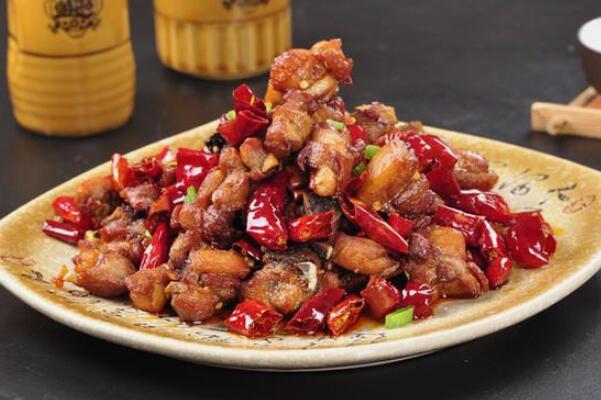 中国传统四大菜系：国外的中国餐馆多为粤菜(广东华侨多)411 / 作者:UFO爱好者 / 帖子ID:69339