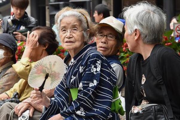 日本人口老龄化的原因：日本人寿命高活的久(出生率跟不上)927 / 作者:UFO爱好者 / 帖子ID:68600