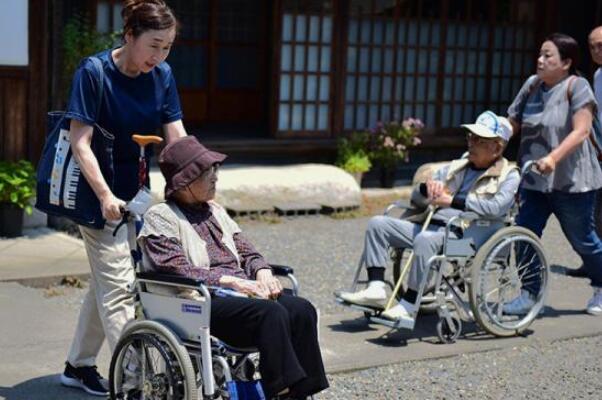 日本人口老龄化的原因：日本人寿命高活的久(出生率跟不上)255 / 作者:UFO爱好者 / 帖子ID:68600