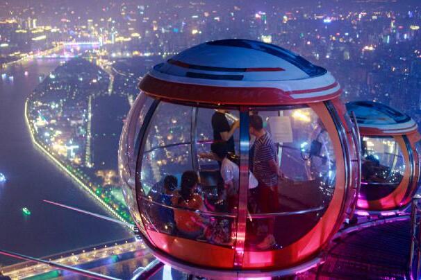 中国最大的摩天轮:广州塔摩天轮，约450米高空处267 / 作者:UFO爱好者 / 帖子ID:93694