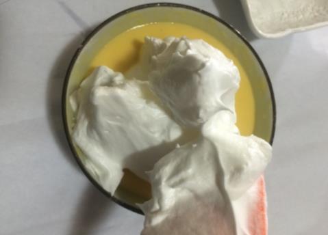 打发鸡蛋清一直是泡沫要紧吗 将蛋清蛋液打发的好的窍门144 / 作者:UFO爱好者 / 帖子ID:68623